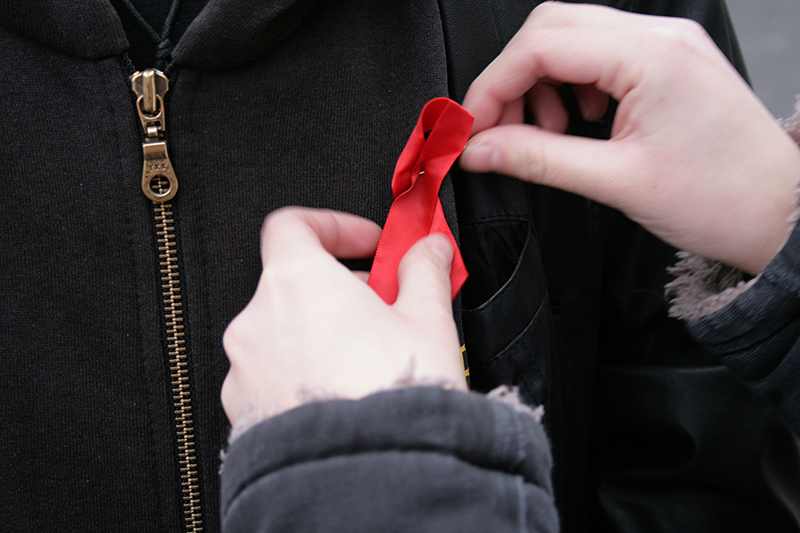 Red Ribbon - Foto von Dennis Schubert